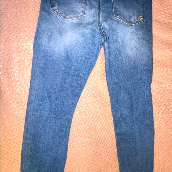 Blue jeans!! - Picture 3 of 3